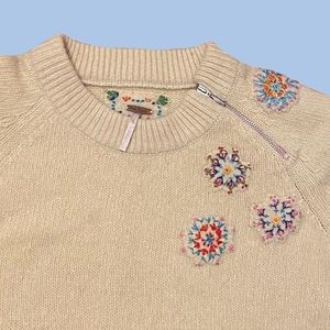 Free people 3/4 sleeve sweater